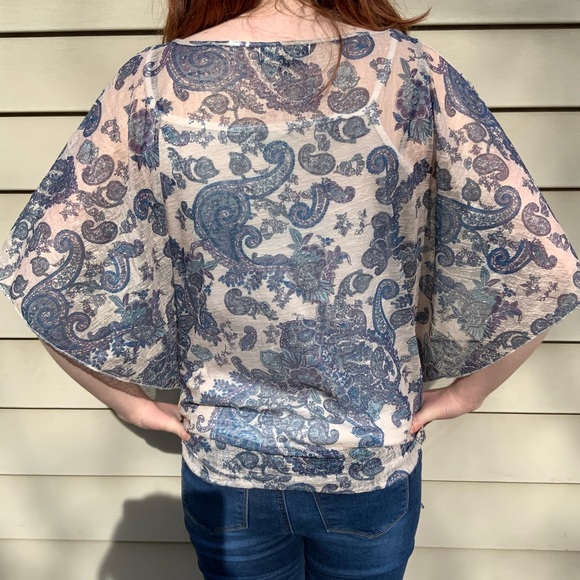 Papillon Blouse & Cami Set - Picture 3 of 8